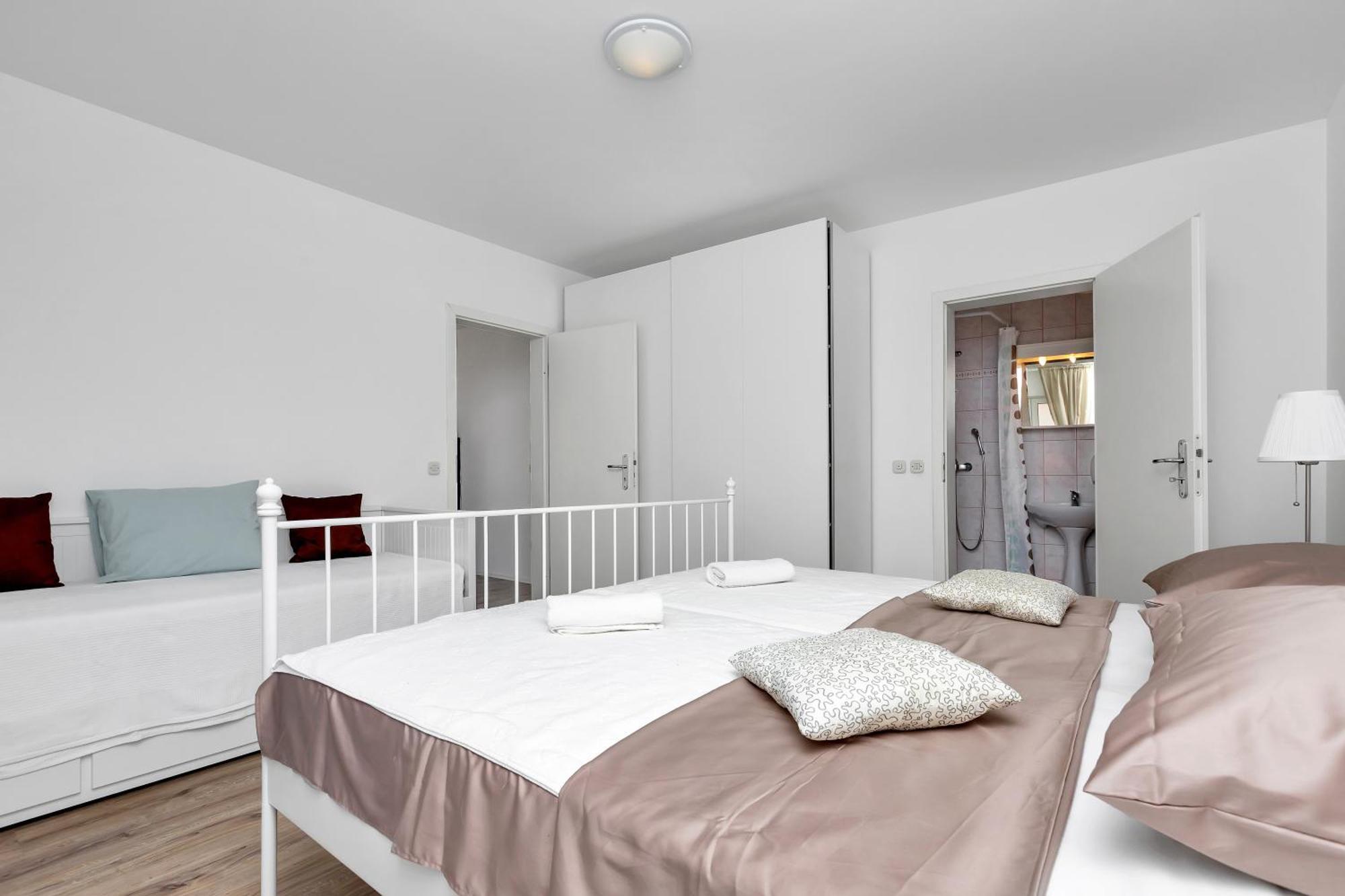 Apartments Marija Makarska Exteriör bild