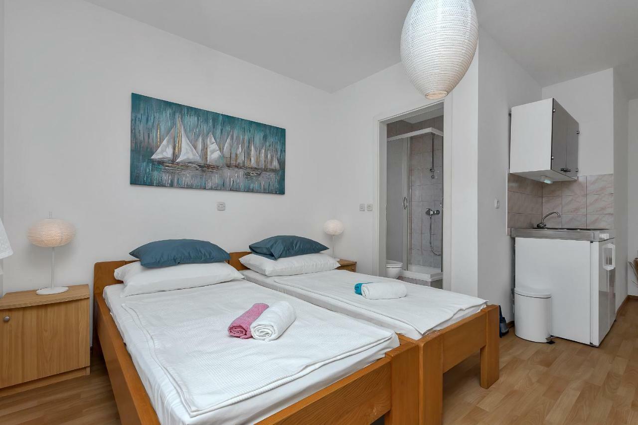 Apartments Marija Makarska Exteriör bild