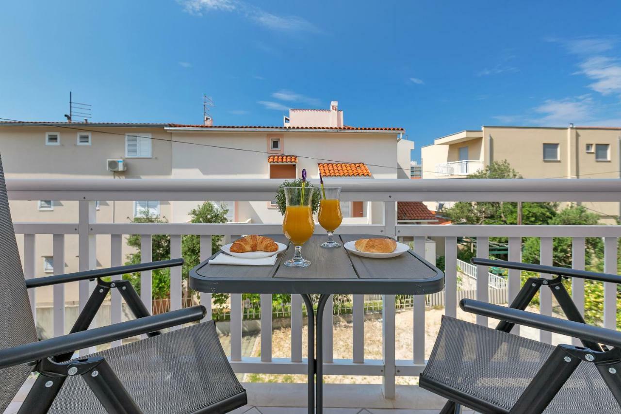 Apartments Marija Makarska Exteriör bild
