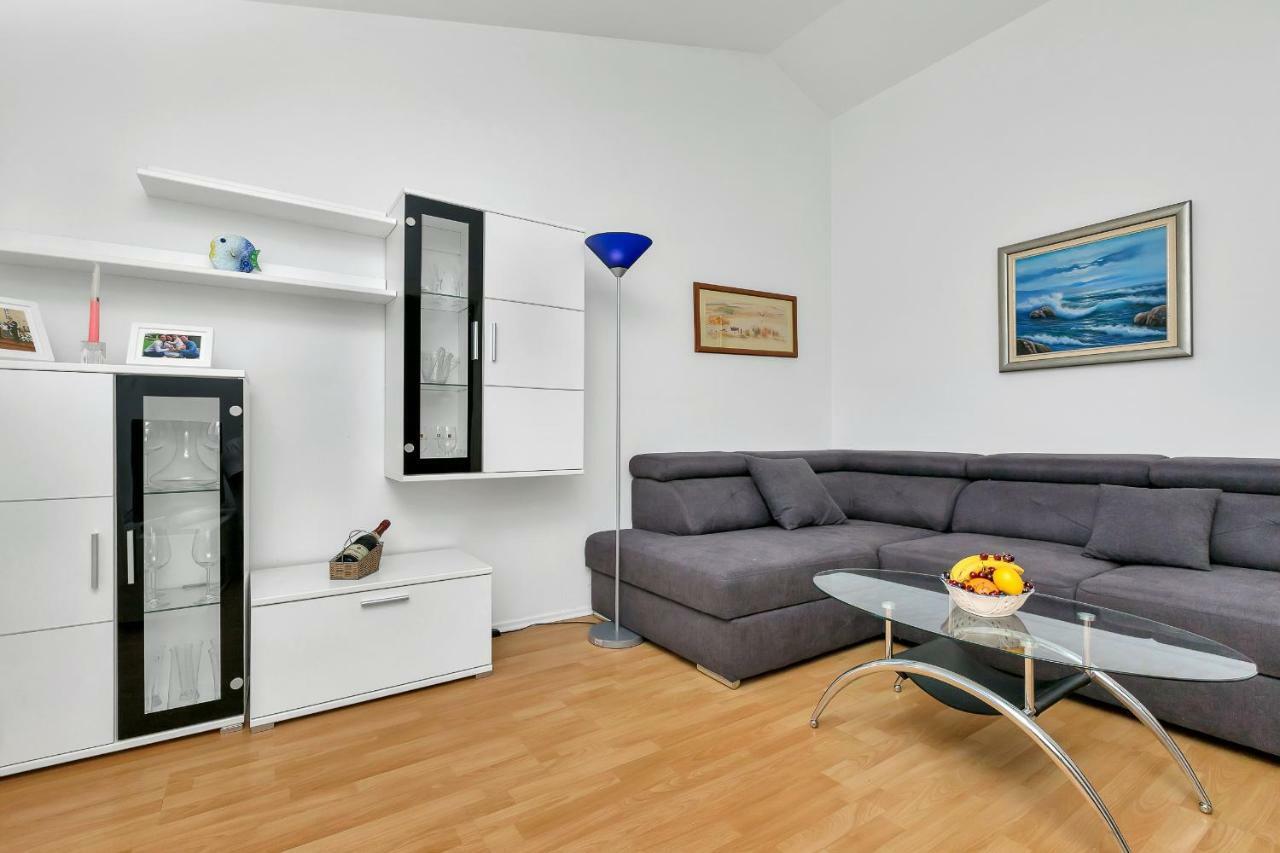 Apartments Marija Makarska Exteriör bild