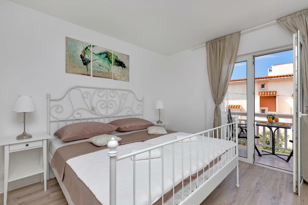 Apartments Marija Makarska Exteriör bild