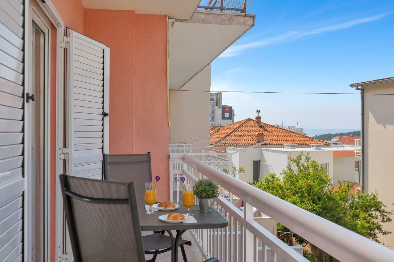 Apartments Marija Makarska Exteriör bild