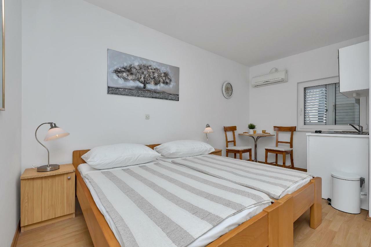 Apartments Marija Makarska Exteriör bild